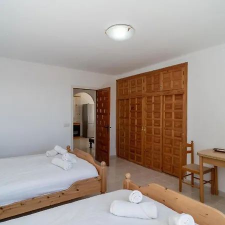 Mit Privatpool Fuer 6 Personen Ca 120 Qm In Nerja, Andalusien Costa Del Sol