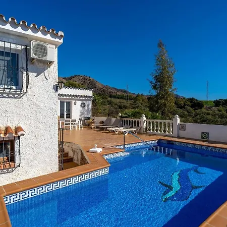 Mit Privatpool Fuer 6 Personen Ca 120 Qm In Nerja, Andalusien Costa Del Sol