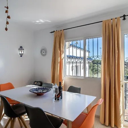 Mit Privatpool Fuer 6 Personen Ca 120 Qm In Nerja, Andalusien Costa Del Sol Holiday home *